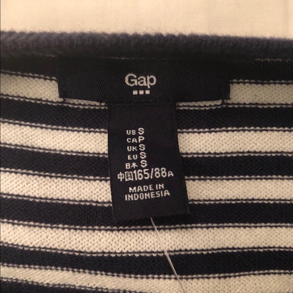NWT GAP STRIPED CARDIGAN - Picture 3 of 7